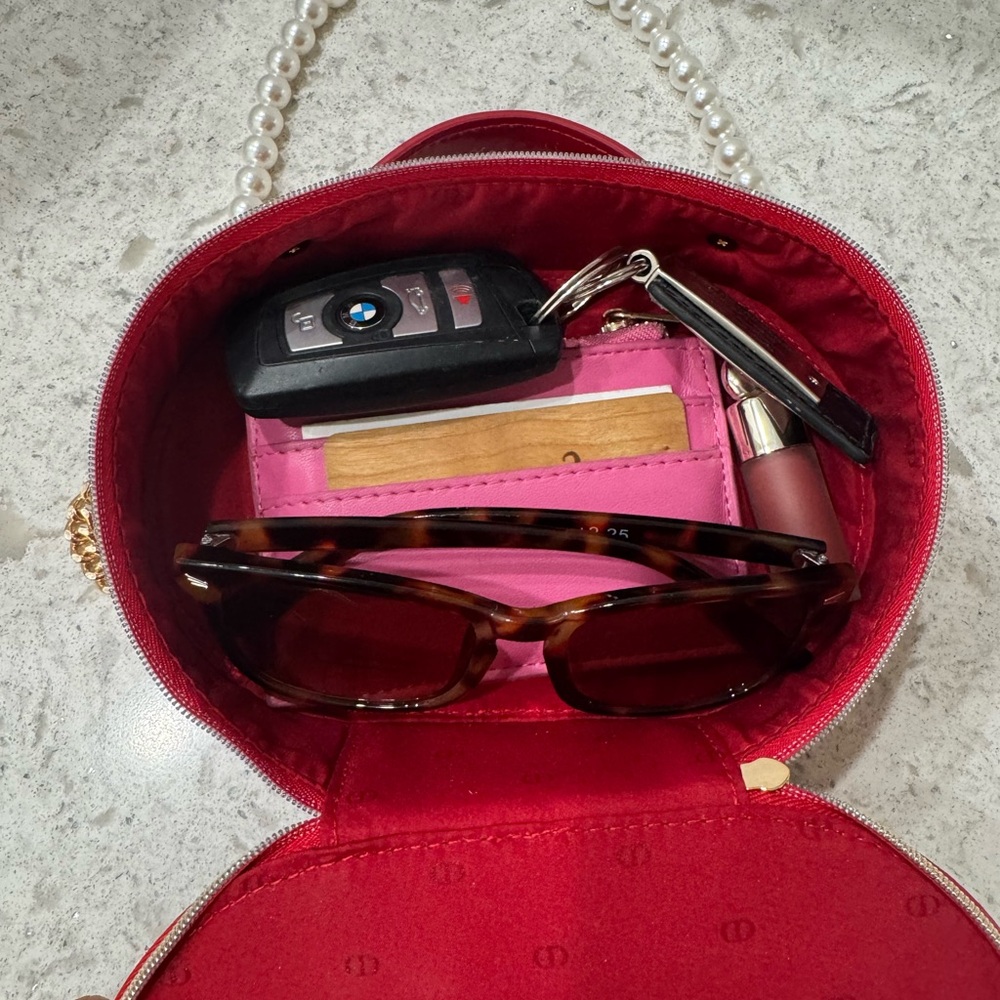 Dior Red Patent Leather Clutch with Pearl and Gold Chain - Picture 5 of 5